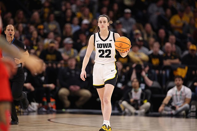 Caitlin Clark's historic scoring record shines a light on the history of the AIAW - Vimarsana News